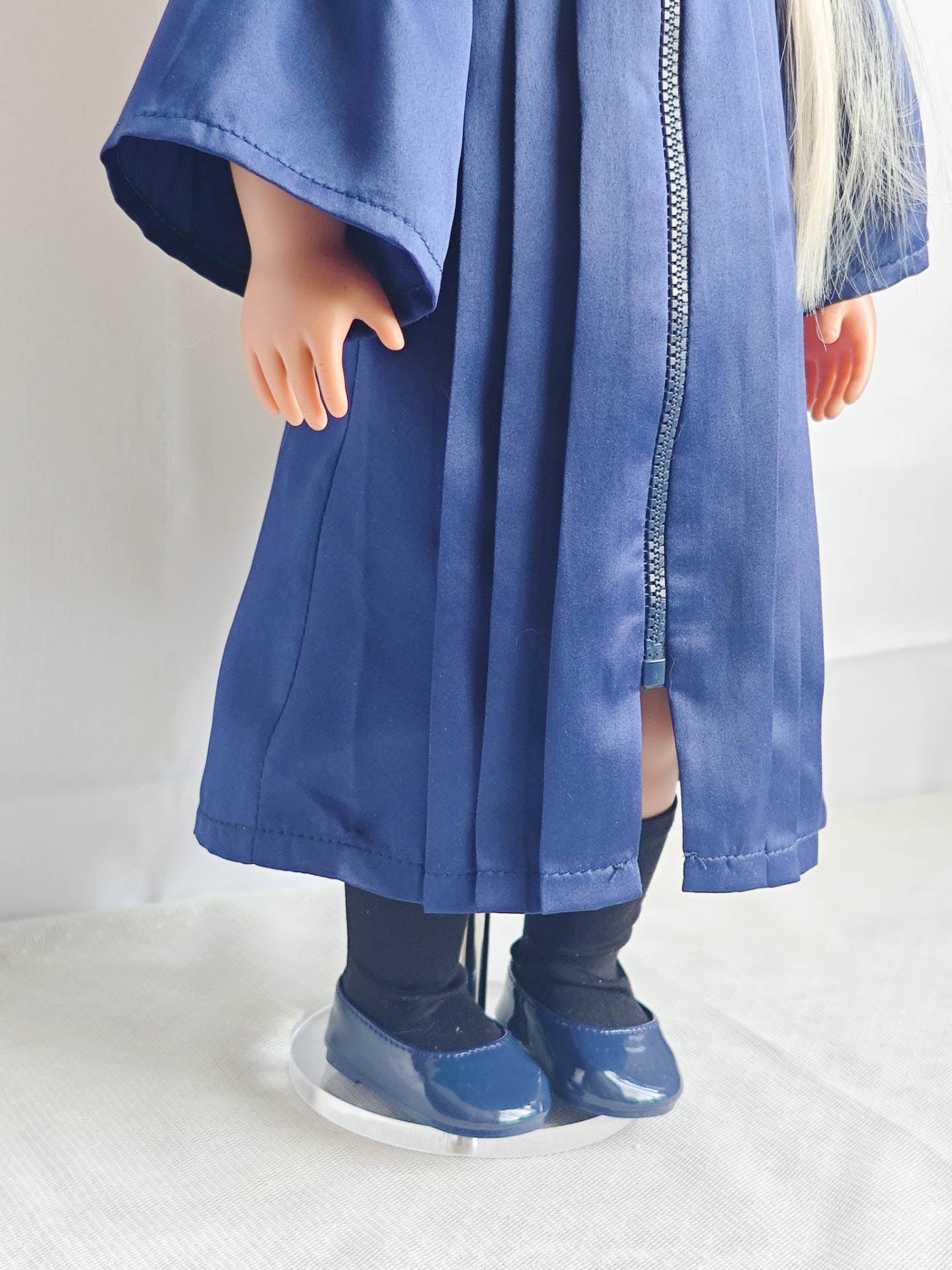 Classic Graduation Cap & Gown Set for 18 Inch Dolls