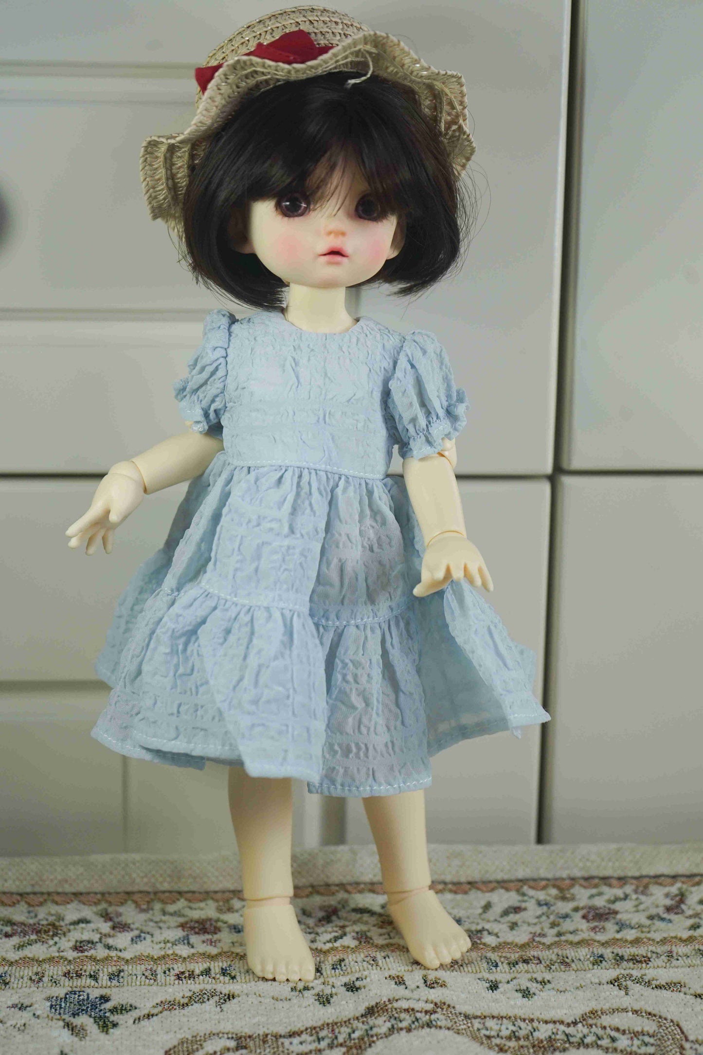 Coquette Bow Print Puff Sleeve Dress for 1/6 BJD YoSD Dolls, Handmade Tiered Doll Dress with Straw Hat and Black Ribbon Belt